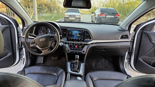Hyundai Elantra 2016, 150,000 km - 1.6 l - Bakı
