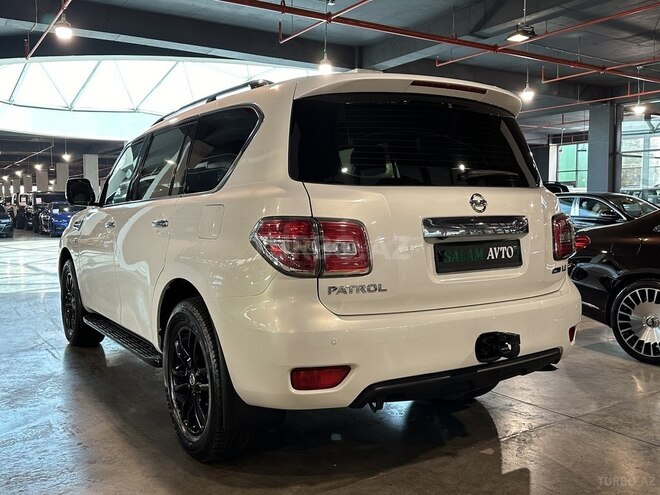 Nissan Patrol 2013, 190,500 km - 5.6 l - Bakı