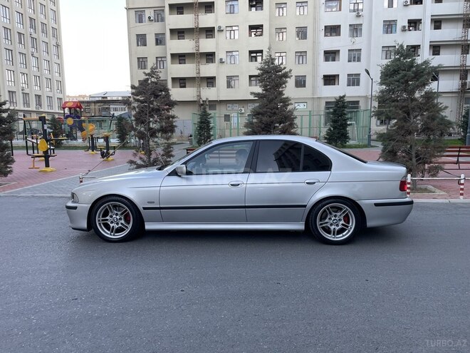 BMW 525 2002, 270,000 km - 2.5 l - Bakı
