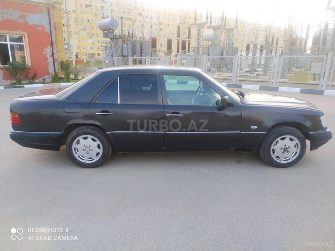 Mercedes E 250 1995, 731,614 km - 2.5 l - Sumqayıt