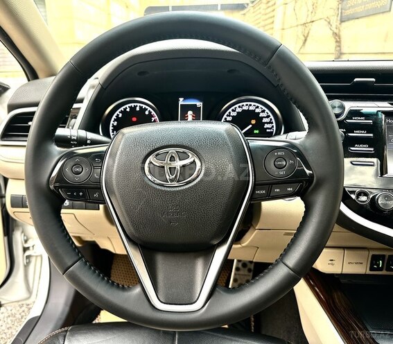 Toyota Camry 2018, 70,000 km - 2.5 l - Bakı