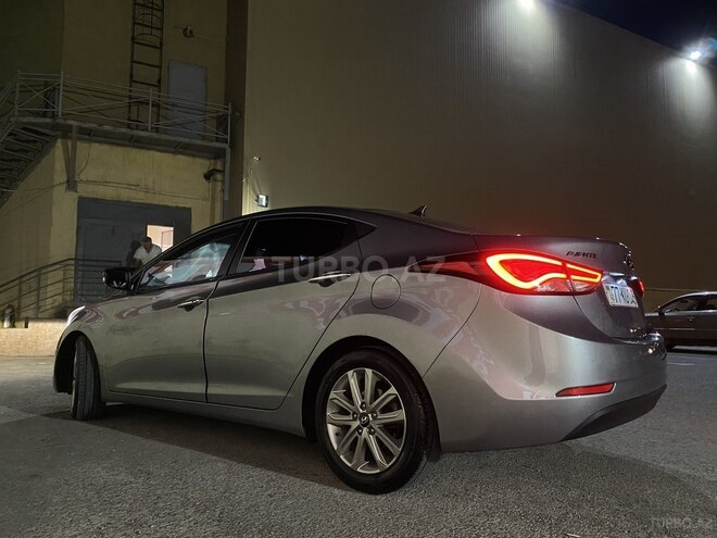 Hyundai Elantra 2015, 111,000 km - 1.6 l - Bakı