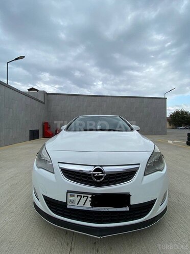 Opel Astra 2011, 222,000 km - 1.6 l - Bakı
