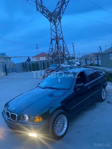 BMW 318 1993, 380,000 km - 1.8 l - Bakı