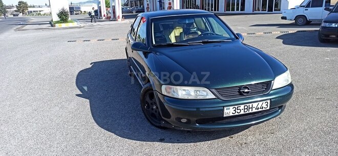 Opel Vectra 1999, 301,700 km - 1.6 l - Qazax