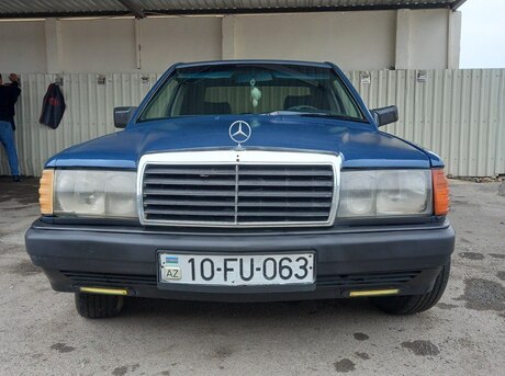 Mercedes 190 1985