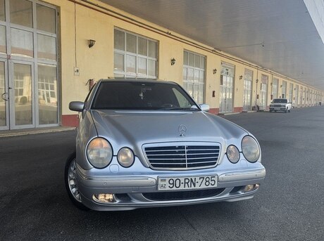 Mercedes  2001