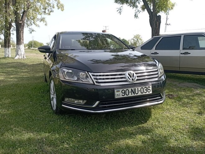 Volkswagen Passat 2013, 250,000 km - 2.0 l - Zaqatala