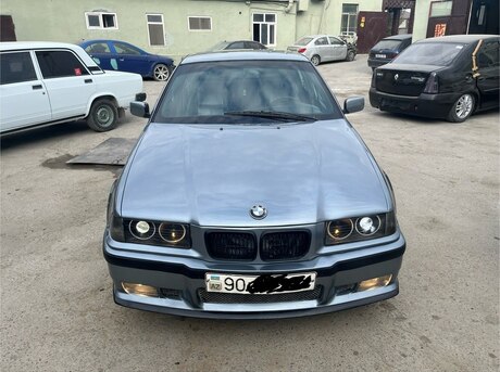 BMW 320 1995