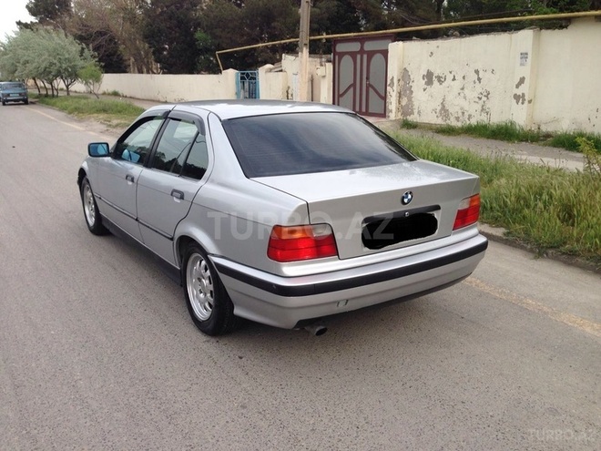 BMW 320 1994, 250,000 km - 2.0 l - Sumqayıt