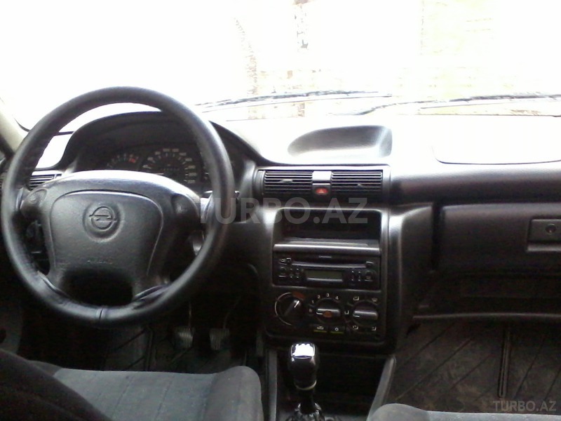 Opel Astra 1996, 230,000 km - 1.8 l - Bakı
