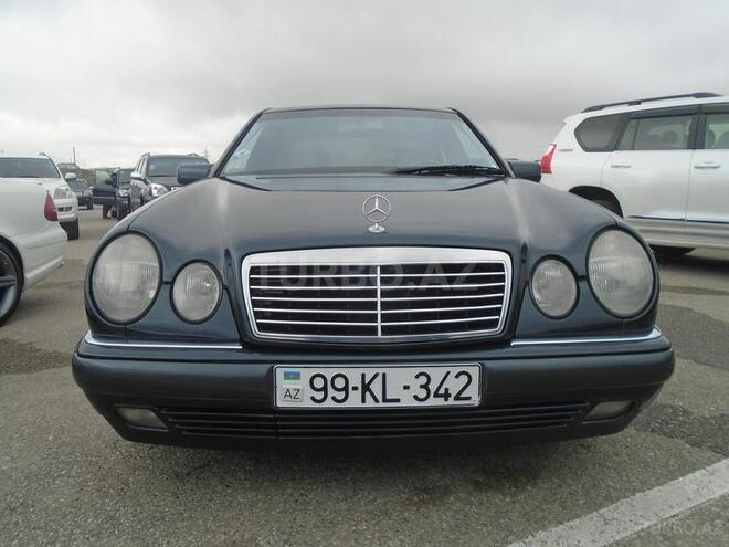 Mercedes E 240 1999, 273,000 km - 2.4 l - Bakı