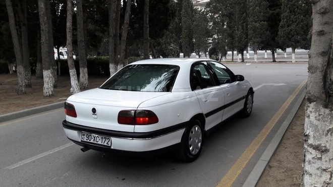 Opel Omega 1997, 250,000 km - 2.0 l - Sumqayıt
