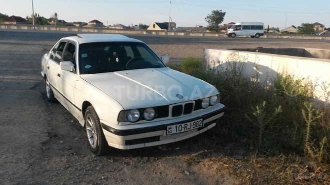 BMW 520 1990, 400,758 km - 2.0 l - Sumqayıt