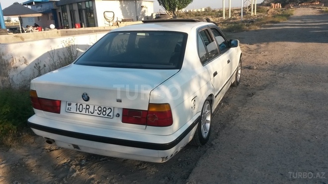 BMW 520 1990, 400,758 km - 2.0 l - Sumqayıt