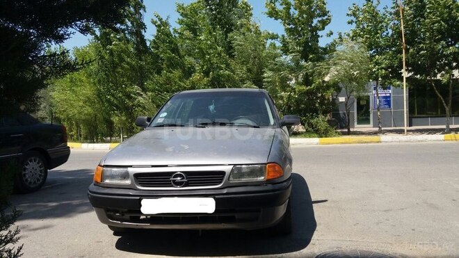 Opel Astra 1992, 350,000 km - 1.4 l - Sumqayıt