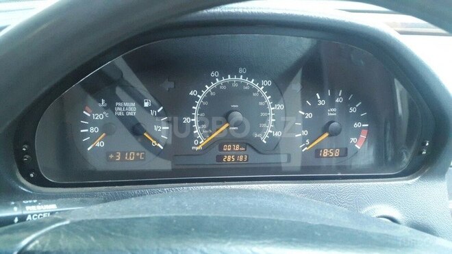 Mercedes C 230 1997, 270,000 km - 2.3 l - Bakı