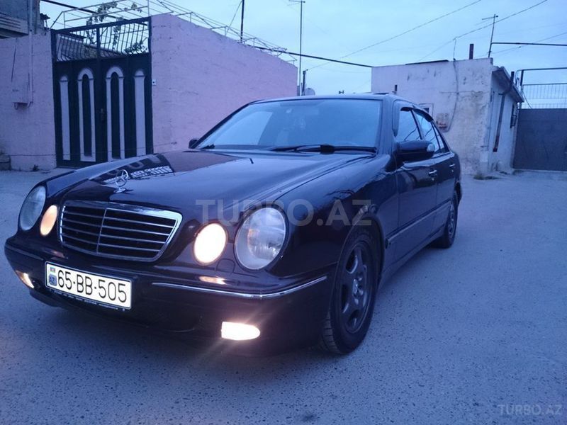 Mercedes E 320 2001, 198,000 km - 3.2 л - Bakı