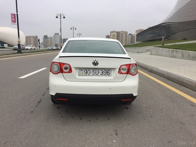 Volkswagen Jetta 2009, 105,000 km - 1.4 л - Bakı