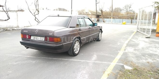Mercedes 190 1992, 440,000 km - 1.8 л - Zaqatala