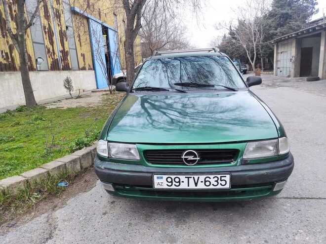 Opel Astra 1995, 255,000 km - 1.6 л - Bakı