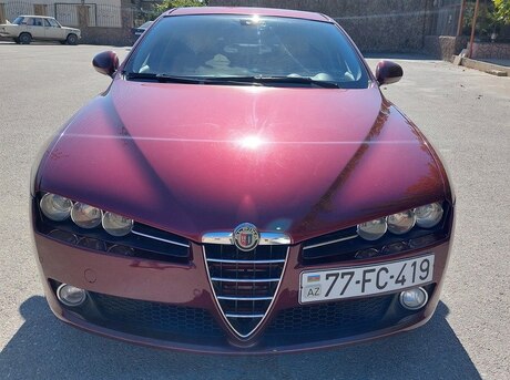 Alfa Romeo  2005