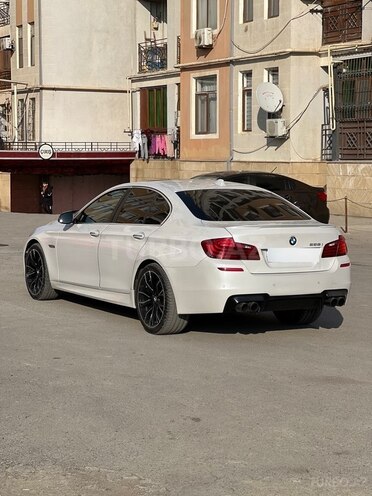 BMW 528 2014, 143,000 km - 2.0 л - Bakı