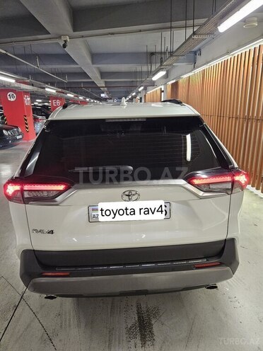 Toyota RAV 4 2018, 104,000 km - 2.0 л - Gəncə