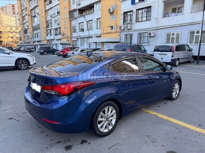 Hyundai Elantra 2015, 104,500 km - 1.8 л - Bakı