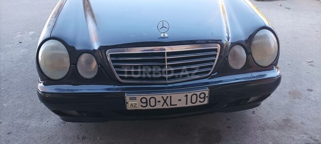 Mercedes E 200 2000, 368,000 km - 2.0 л - Göyçay