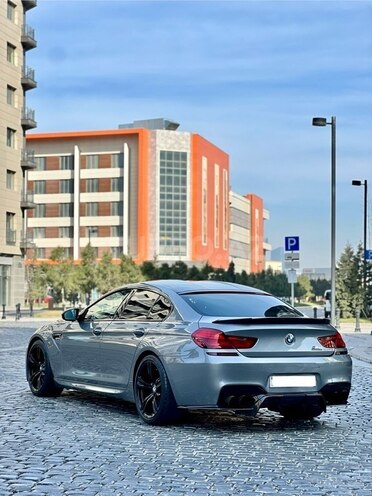 BMW M6 2013, 107,000 km - 4.4 л - Bakı