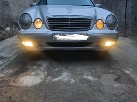 Mercedes E 220 1999