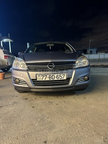 Opel Astra 2009, 237,000 km - 1.4 л - Bakı