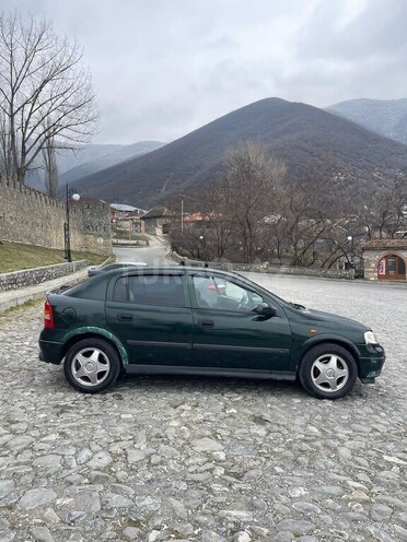 Opel Astra 1999, 190,000 km - 1.6 л - Şəki