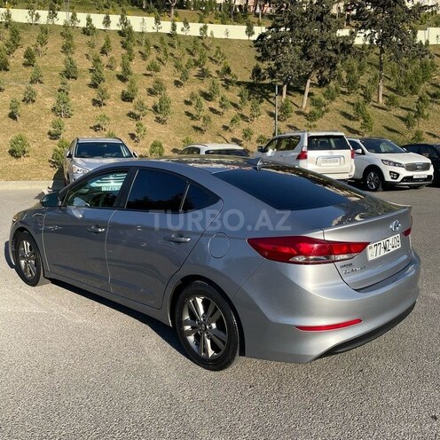 Hyundai Elantra 2016, 5,938 km - 2.0 л - Bakı