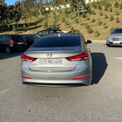 Hyundai Elantra 2016, 5,938 km - 2.0 л - Bakı