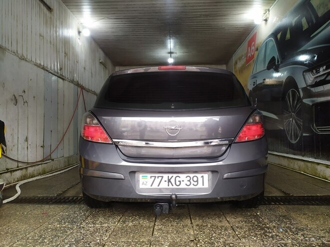 Opel Astra 2009, 256,000 km - 1.3 л - Bakı