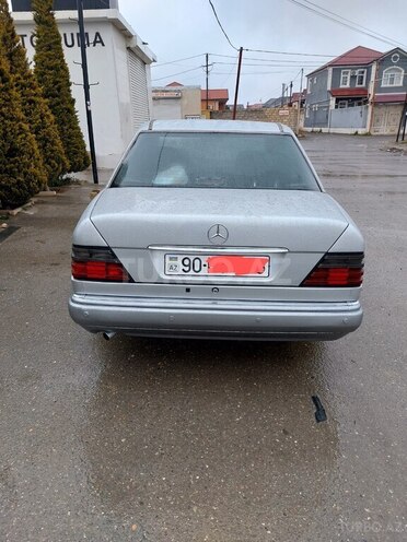 Mercedes E 200 1995, 978,000 km - 2.0 л - Bakı
