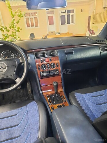 Mercedes E 200 1997, 291,000 km - 2.0 л - Şəmkir