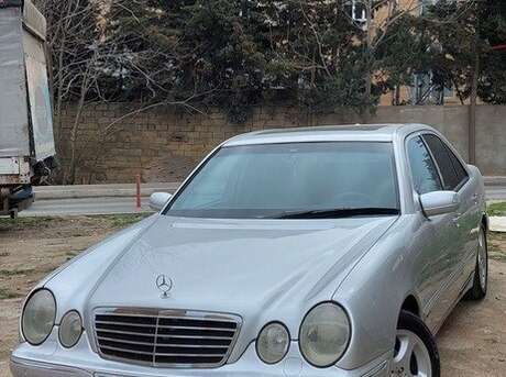 Mercedes E 270 2000