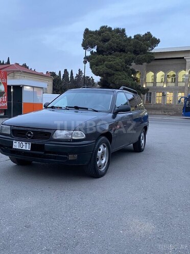 Opel Astra 1995, 325,000 km - 1.6 л - Sumqayıt