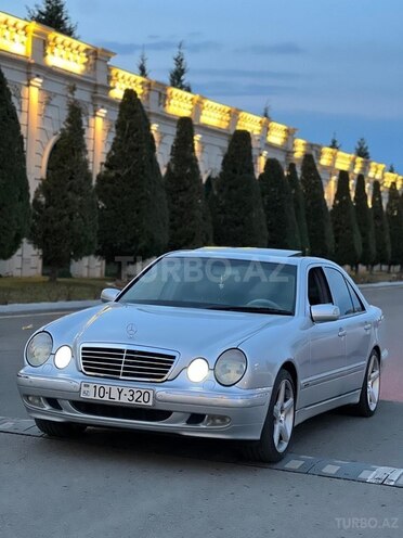 Mercedes E 280 2001, 254,000 km - 2.8 л - Bakı
