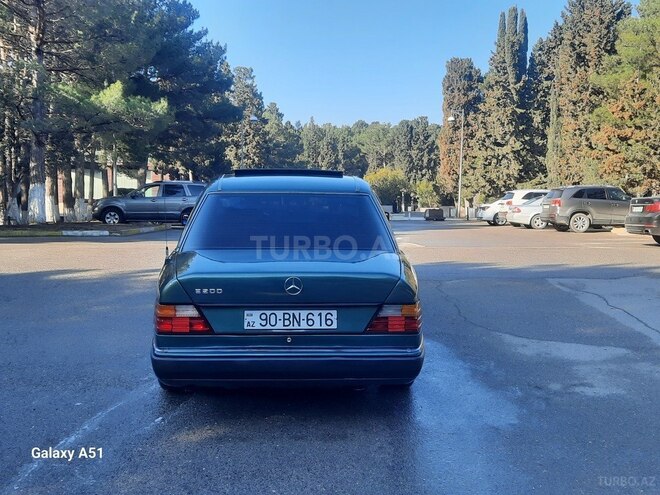Mercedes E 200 1991, 246,000 km - 2.0 л - Sumqayıt