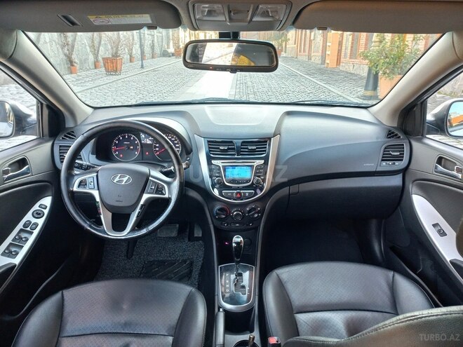 Hyundai Accent 2014, 169,000 km - 1.4 л - Qax