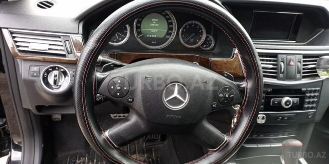 Mercedes E 180 2011, 314,000 km - 1.8 л - Bakı