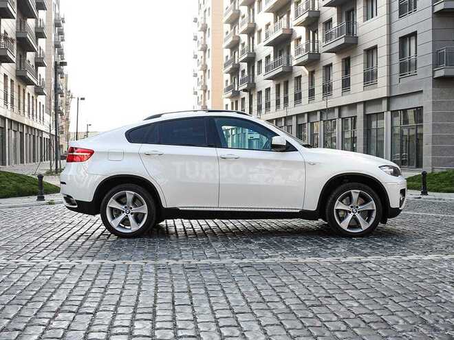 BMW X6 2009, 118,000 km - 4.4 л - Bakı