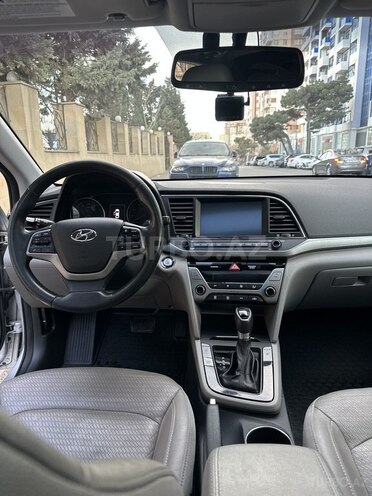 Hyundai Elantra 2016, 80,000 km - 2.0 л - Bakı