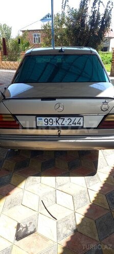 Mercedes E 200 1990, 855,440 km - 2.0 л - Cəlilabad