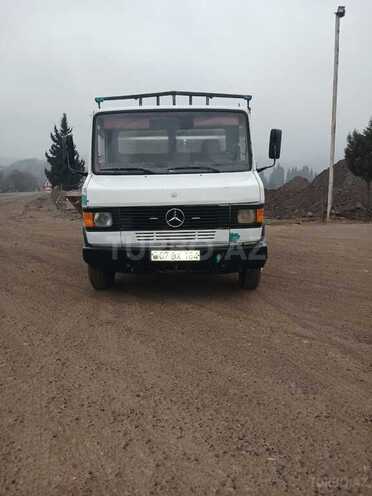Mercedes 709 D 1991, 985,472 km - 4.0 л - Astara