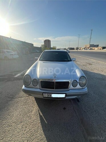 Mercedes E 200 1999, 320,000 km - 2.0 л - Bakı